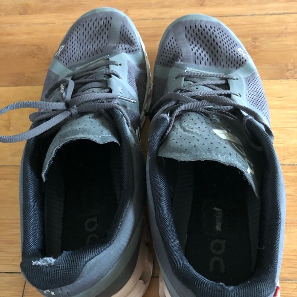 CloudFlow ☁️ On Cloud shoes in Rose - Picture 8 of 8